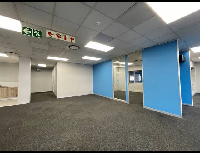 1,319M² OFFICE TO LET IN SANDTON CENTRAL